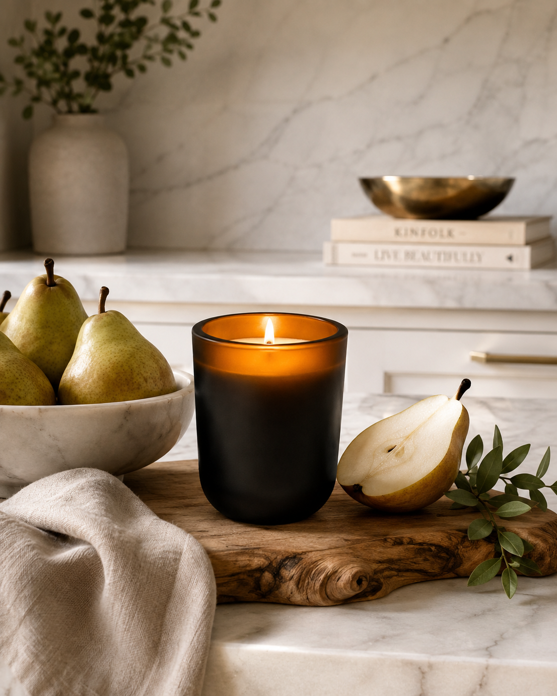 Warm Pear Candle 10 oz.